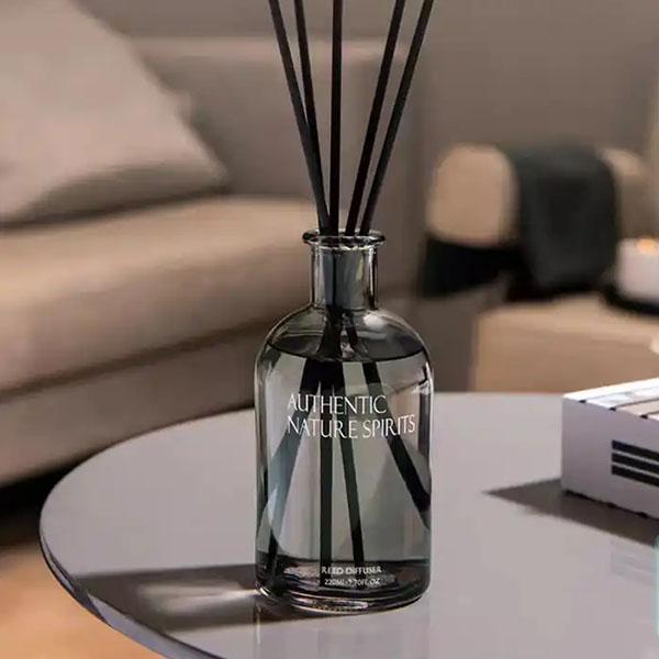 Fragrance reeds