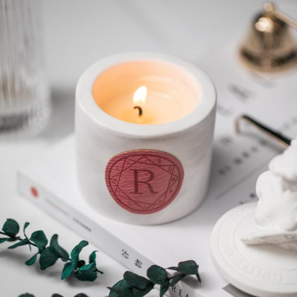 Gypsum scented candle