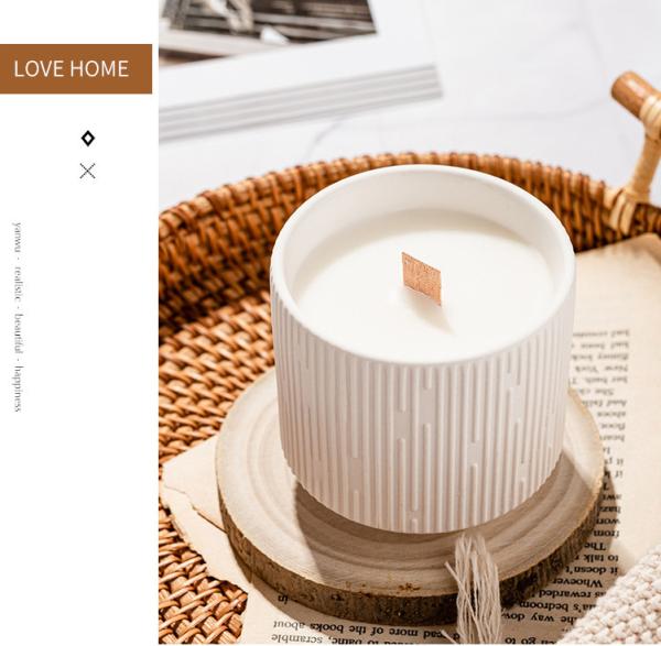 The scented candle is a hole in the middle