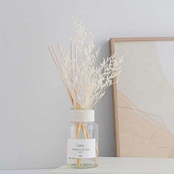Aromatherapy reeds