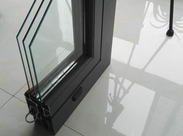 What's The Best Window Frame Material (2).png