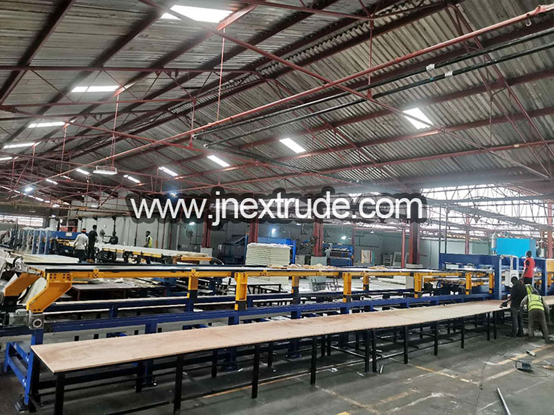 A customer from Africa repurchased our 2+2 polyurethane composite board making machines again three