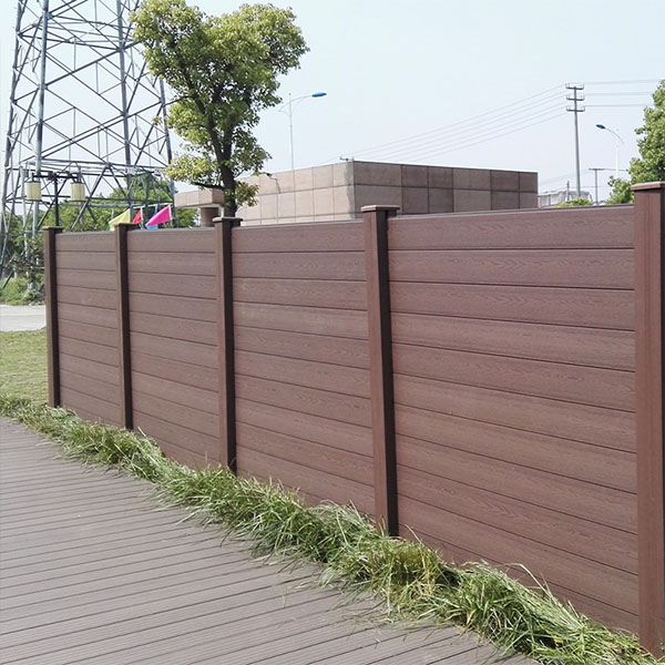 Durable WPC Fence Garden Decoration