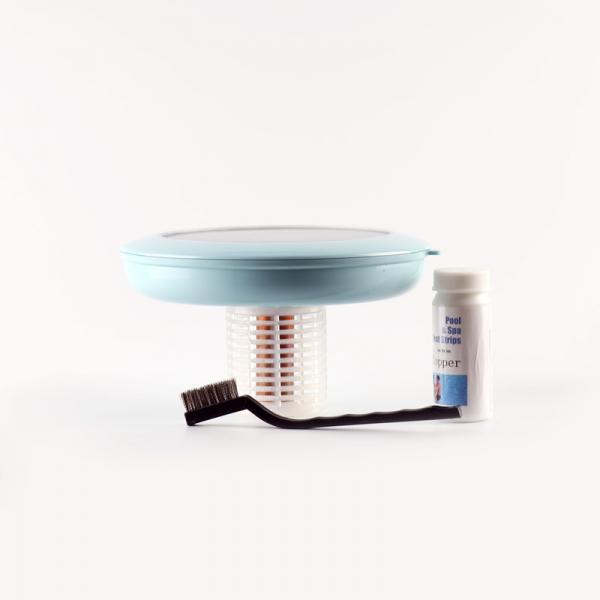 Pool solar ionizer